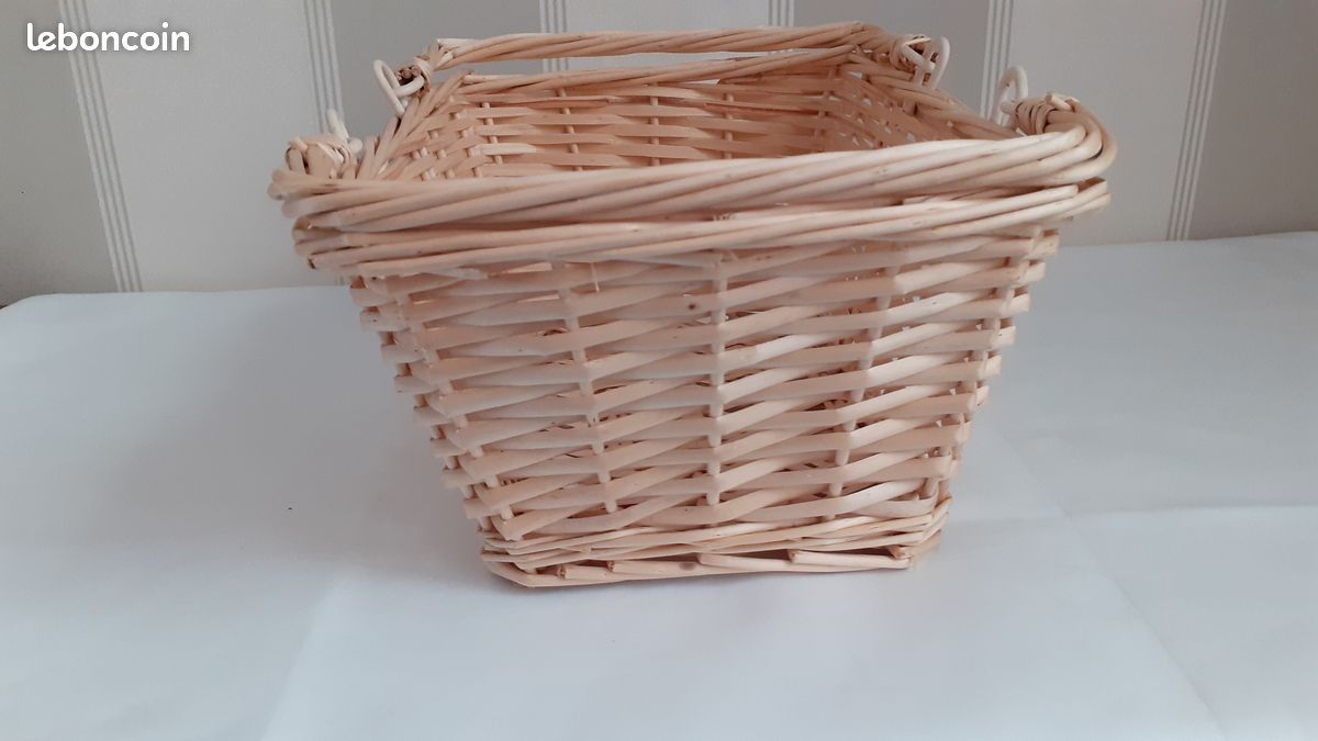 Joli panier en osier clair (image 4)
