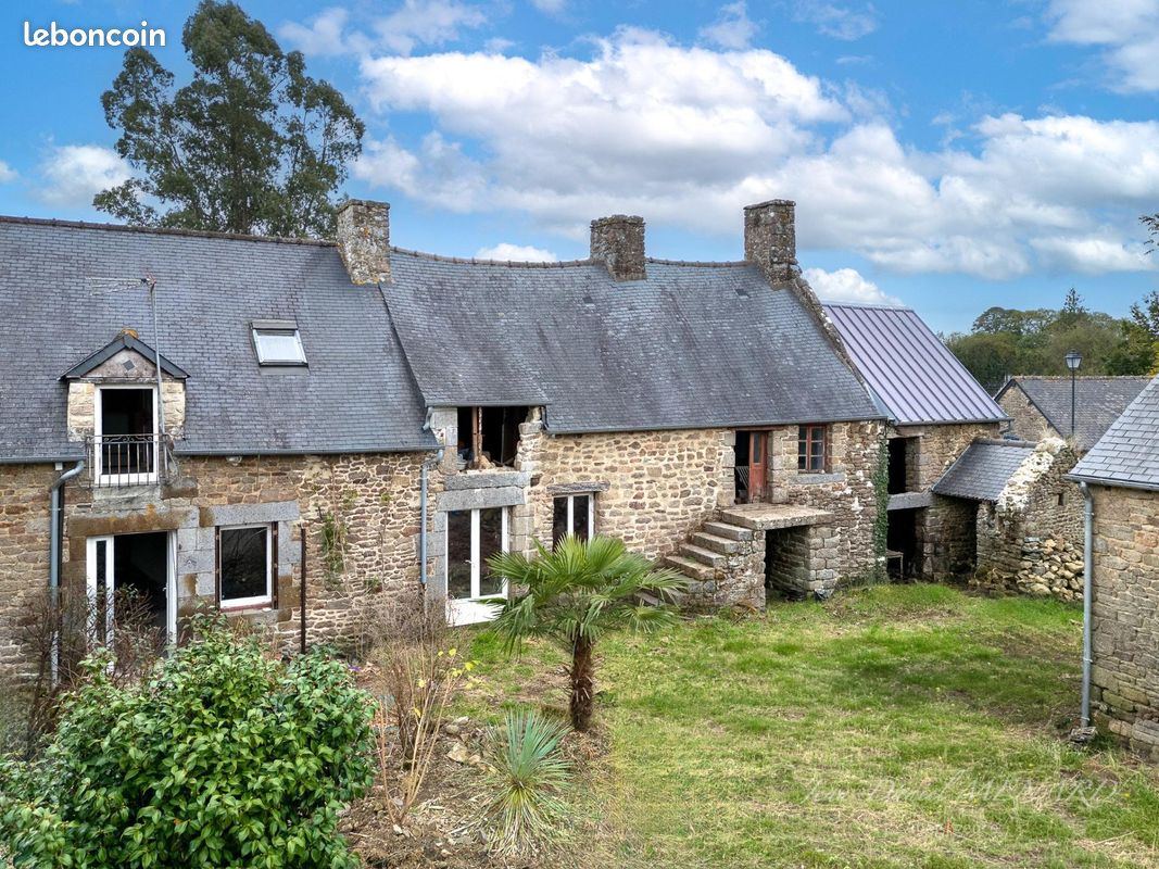Maison 8 pièces 190 m² · au Tronchet · 190 m² · 169 600 €