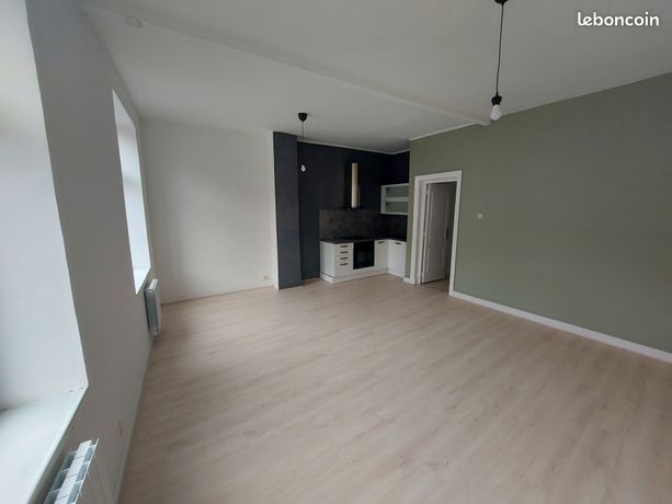 Appartement T3 Duplex plein centre Estaires