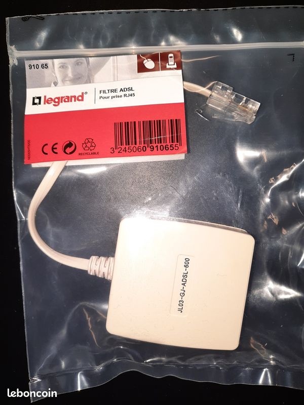 Matériel NEUF LEGRAND : ref 91065 filtre ADSL RJ (val 30e) (image 3)