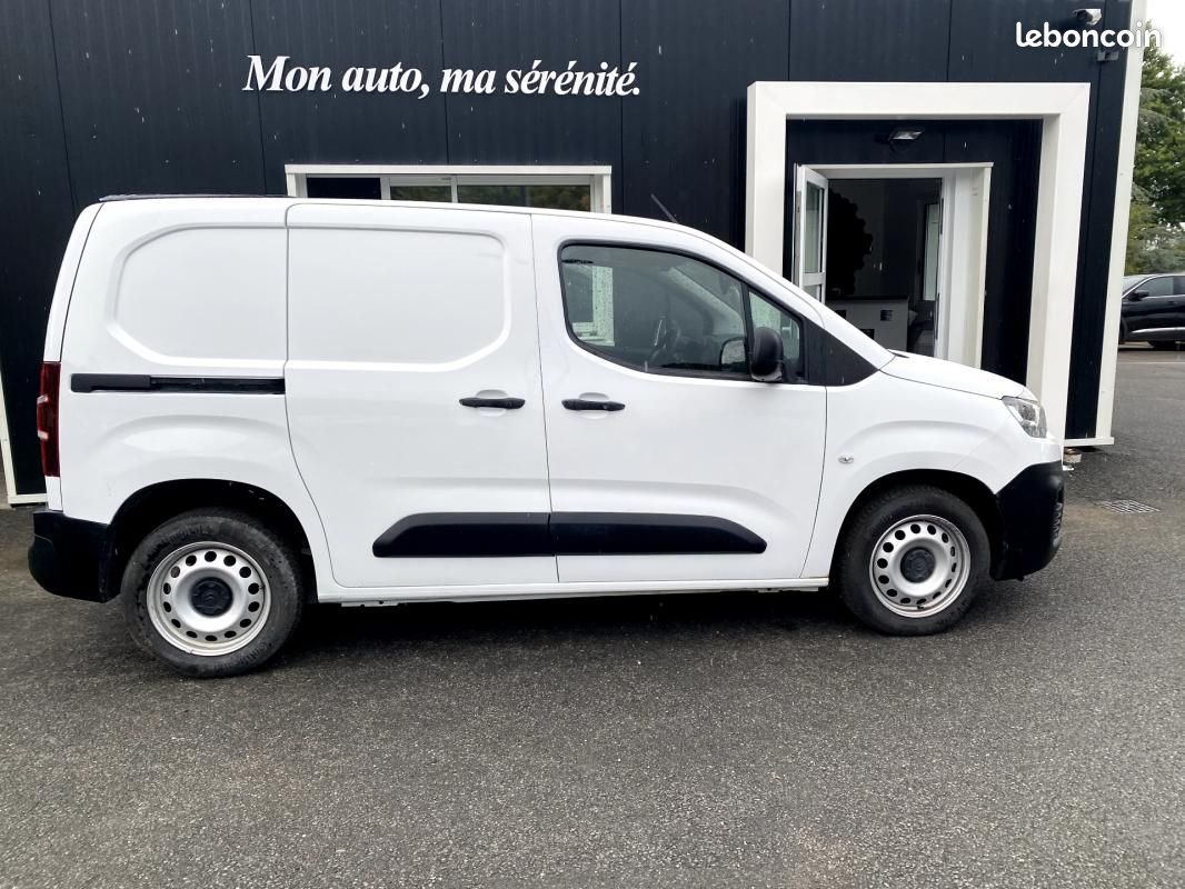 Citroën Berlingo VAN M 1000kg 1.6BlueHDi 100cv S&S Club + GIRAFON (image 2)