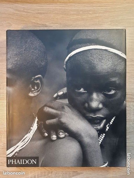De l'humain et de l'inhumain : le voyage photographique de George Rodger, 1994 (image 1)