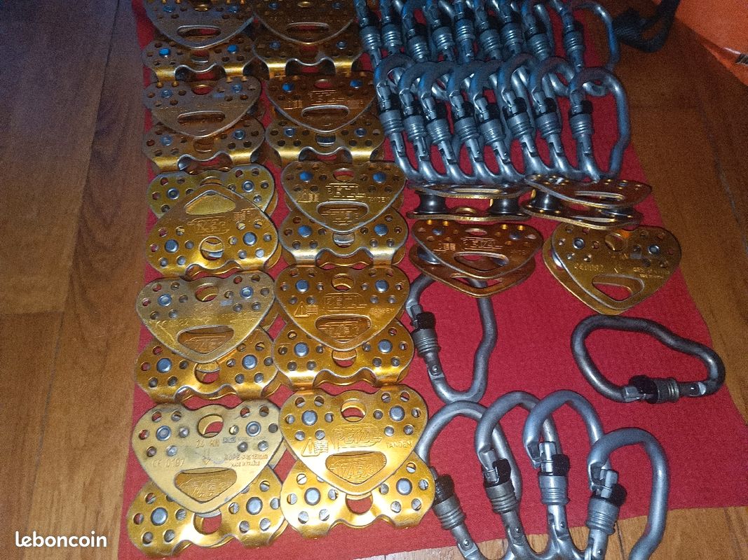Mousquetons et Poulies Petzl (image 1)