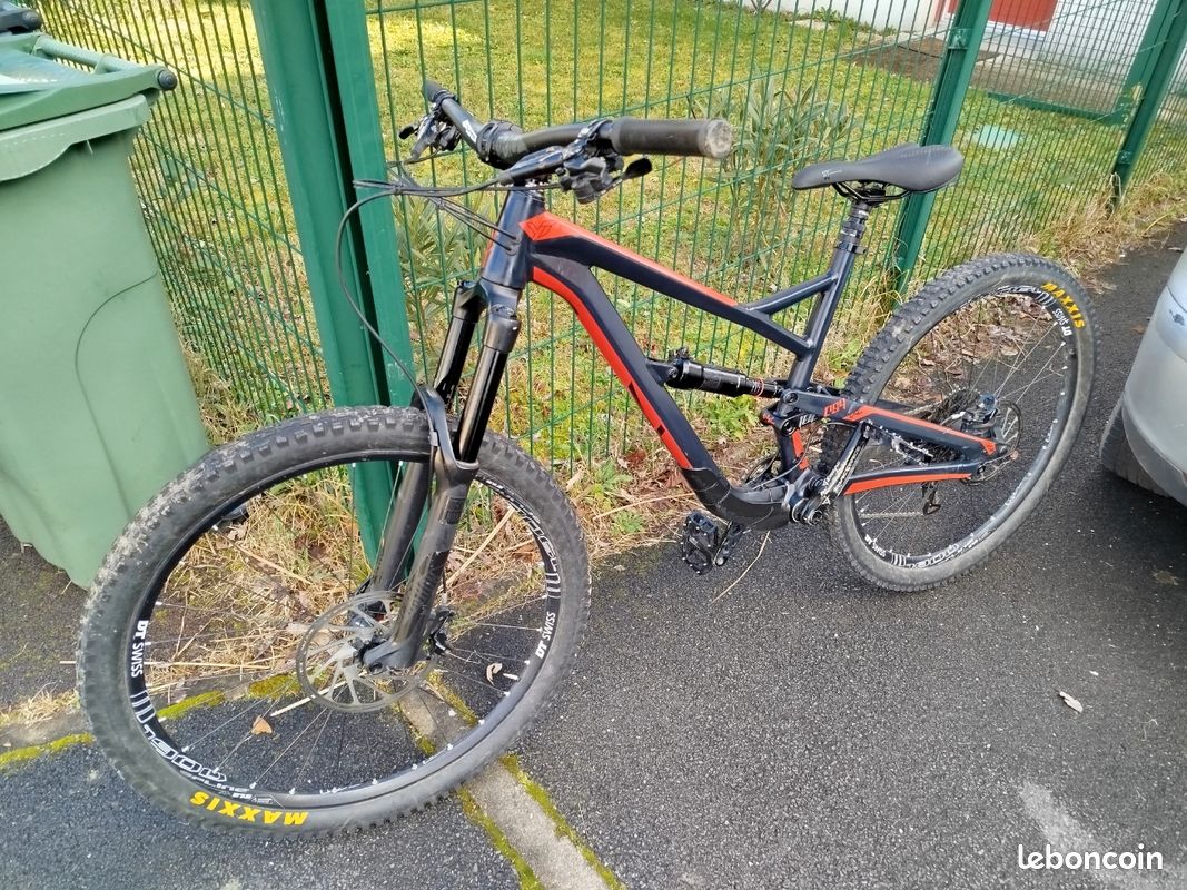 VTT enduro YT Industries jeffsy 2018 Très bon état Vélos
