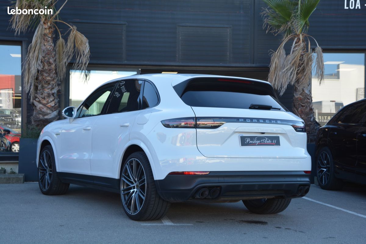 Porsche CAYENNE E-hybrid 462 CV Toit ouvrant BOSE Soft Close Attelage (image 12)