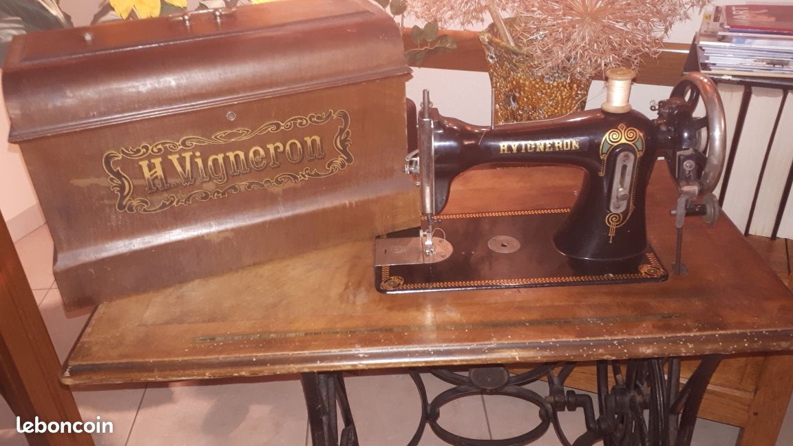 A vendre Ancienne Machine à coudre (image 3)