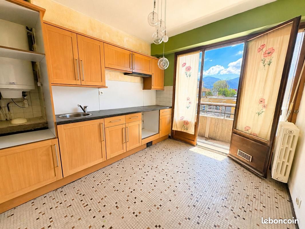 Appartement 1 pièce 33 m² · à Chambéry · 33 m² · 107 000 €