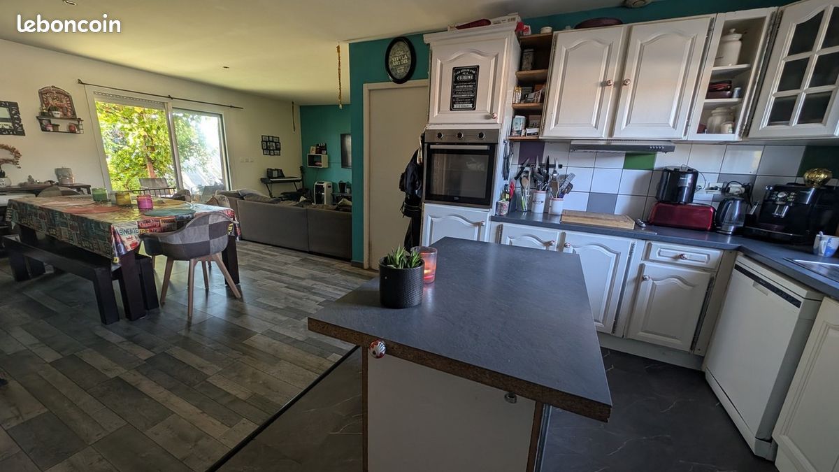 Maison 5 pièces 94 m² · à Bouhet · 94 m² · 215 000 €