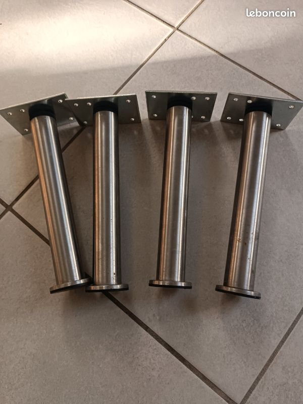 4 pieds capita Ikea 21cm (image 1)