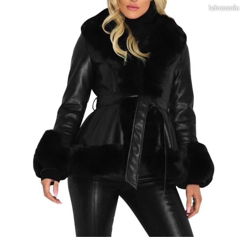 Manteau neuf ceinturé fausse fourrure douce et cuir VG (image 1)