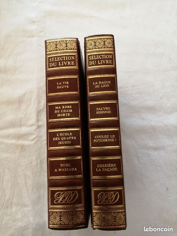 2 livres reliés, sélection du livre (image 1)