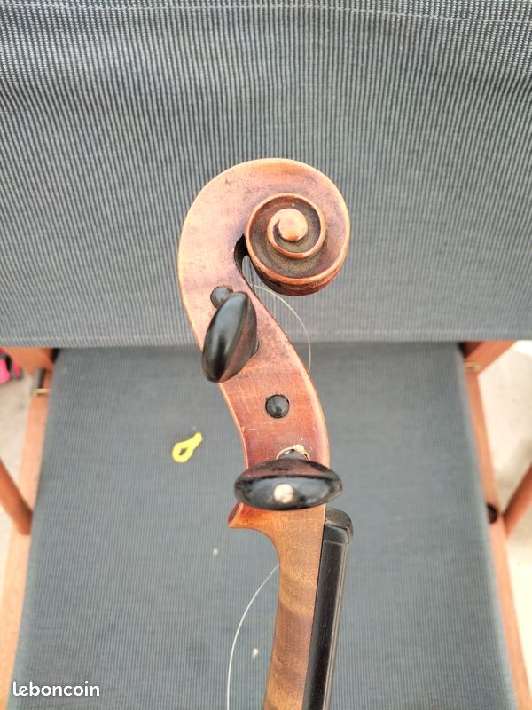 Violon 4/4 ancien à restaurer (image 1)