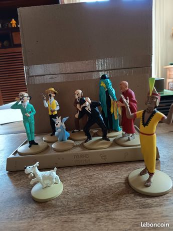 Figurine Moulinsart Tintin - Tintin à la valise (kiosque
