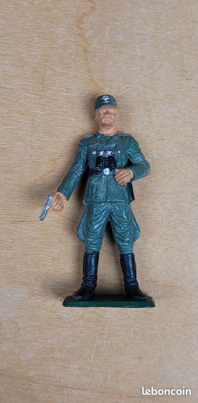 SOLDAT FIGURINE PLASTIQUE starlux WW2 EUR 100,00 - FR