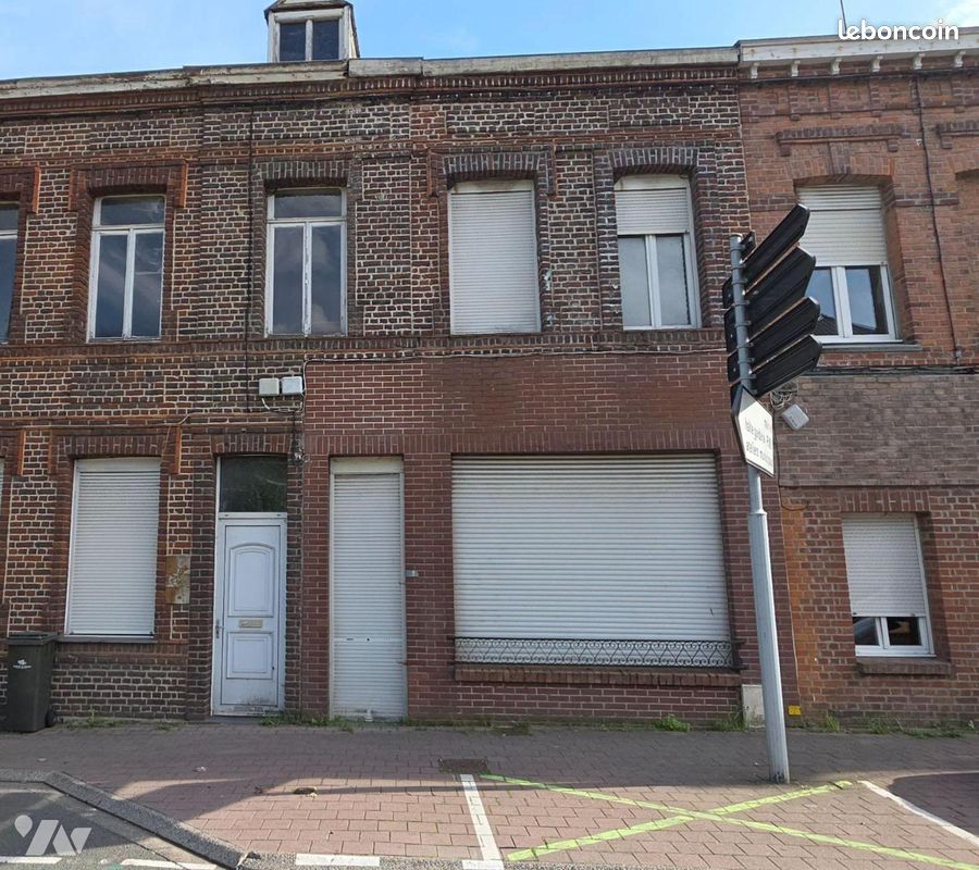 Local commercial 111 m²