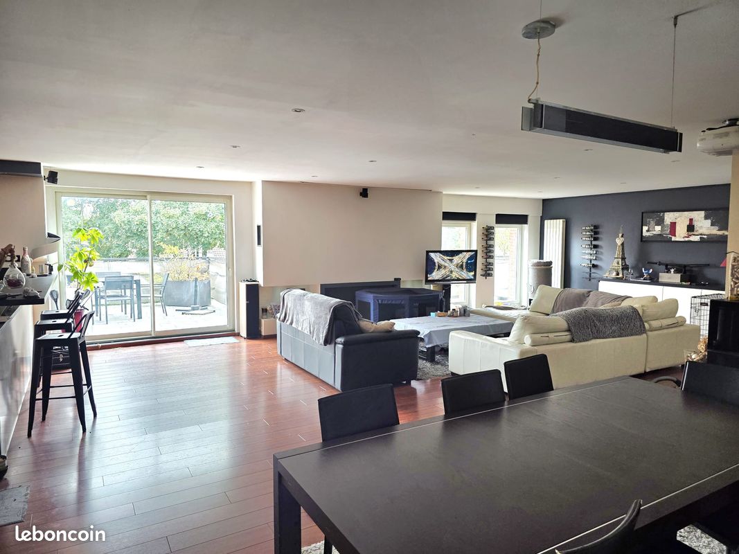Appartement 5 pièces 165 m² · à Hem · 165 m² · 380 000 €
