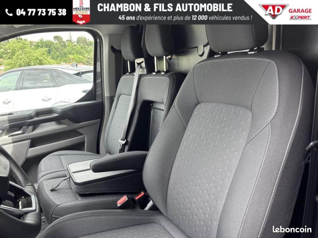 Ford Transit Custom FOURGON 320 L2H1 2.0 ECOBLUE 170 CH BVA8 LIMITED Prix: 35825 HT (image 9)