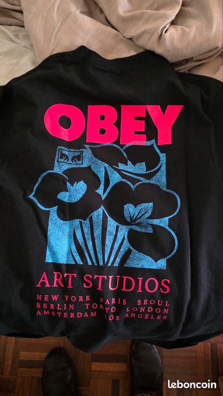 T-shirt Graphique Homme Obey – Taille M, Bleu Et Rouge, Occasion