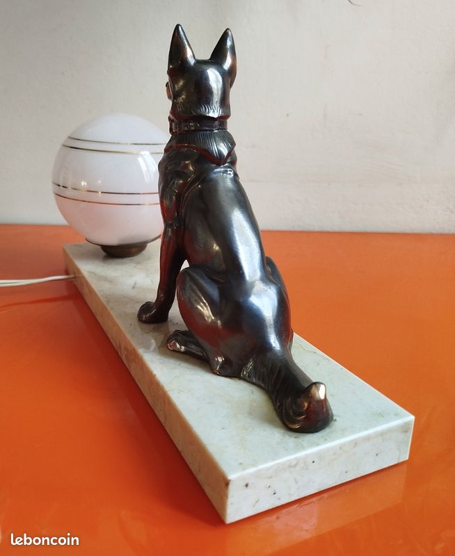 Lampe veilleuse de chevet ancienne période Art déco années 40 / 50 chien en régule support en marbre (image 6)