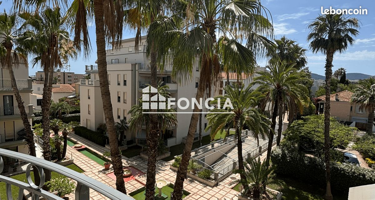 Parking 3 pièces 79 m² · à Hyères · 79 m² · 449 000 €