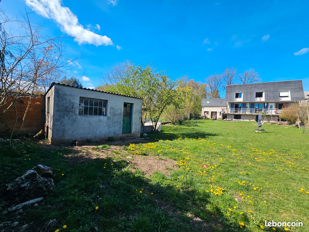 Maison 6 pièces 140 m² · à Argences en Aubrac · 140 m² · 163 000 €