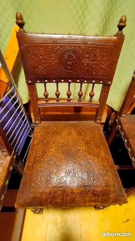 6 chaises anciennes en cuir (image 6)