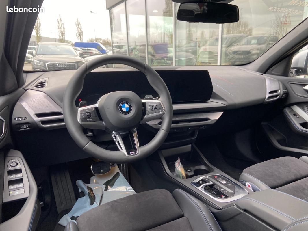 BMW Série 1 F70 120 170 ch DKG7 M Sport (image 8)