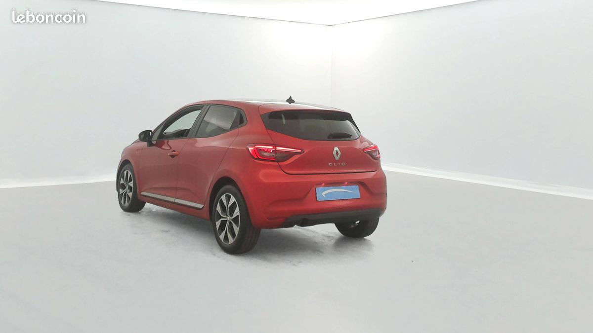 RENAULT Clio Blue dCi 100 Evolution (image 3)