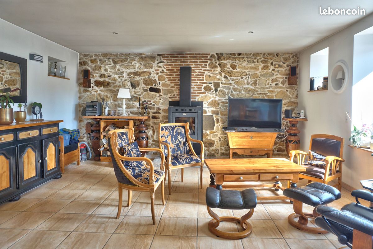 Maison 7 pièces 162 m² · à Guingamp · 162 m² · 296 000 €