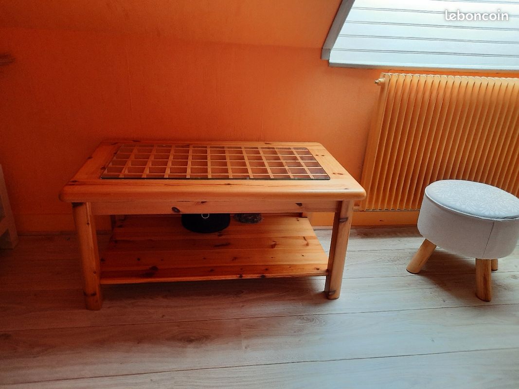 Table en pin massif 91x44x54 cm avec verre amovible pour mettre des objets de collection (image 2)