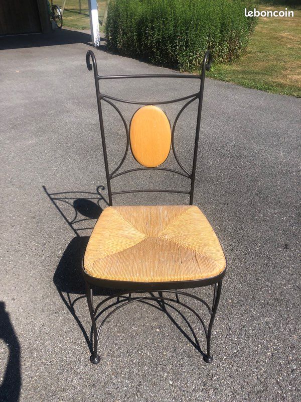Table à manger et 10 chaises (image 1)
