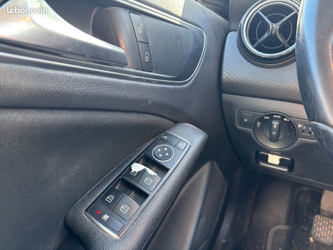 Mercedes classe a 1.6 102 ch intuition (image 15)
