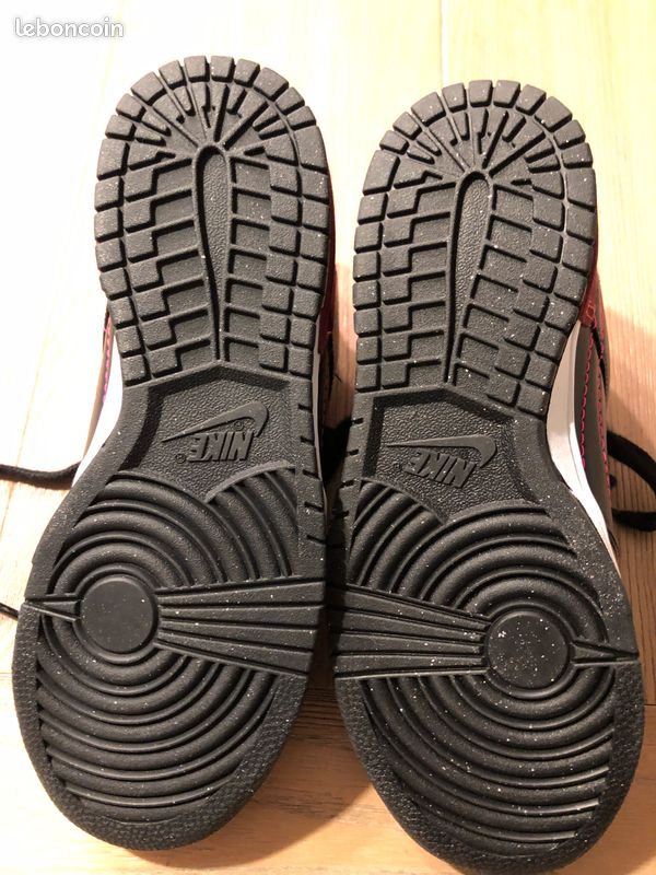 Chaussures basket Nike Dunk taille 38,5 neuves (image 3)