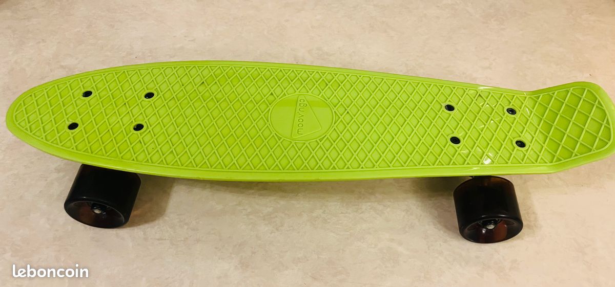 Skateboard : vert fluo marque moov’ngo (image 3)