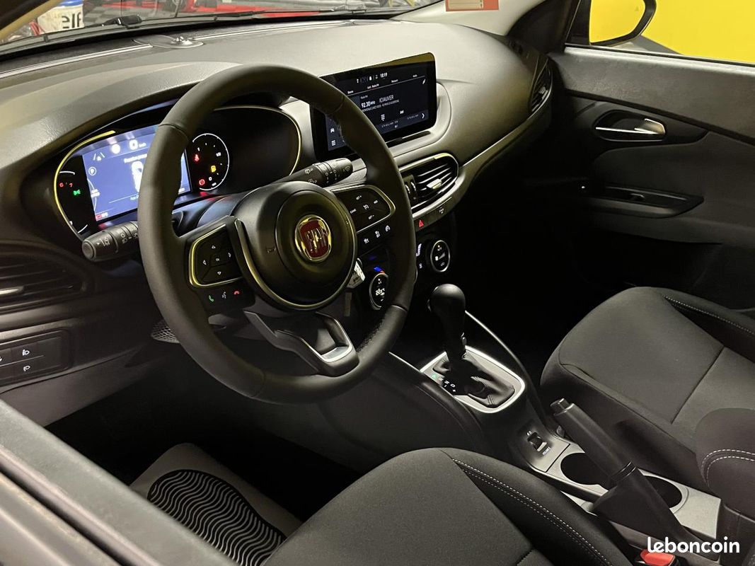 FIAT TIPO 1.5 FireFly Turbo - 130cv - BV DCT Mild Hybrid CROSS 2025 (image 16)