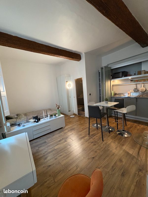 Appartement 1 pièce 28 m² · à Aix-en-Provence · 28,2 m² · 880 €