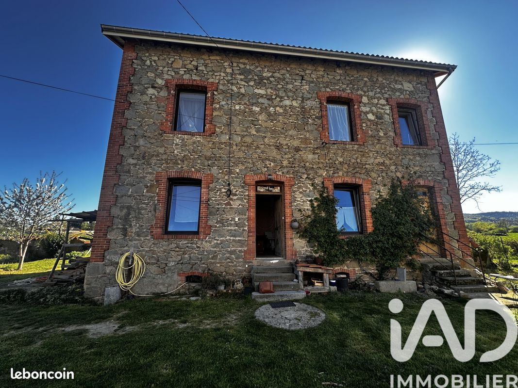 Maison 10 pièces 106 m² · à Trelins · 106 m² · 205 000 €