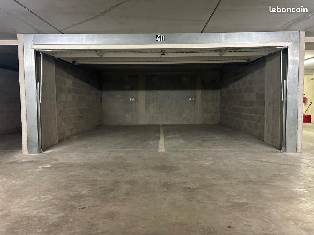Parking 27 m² · à Lyon · 27 m² · 145 €/mois