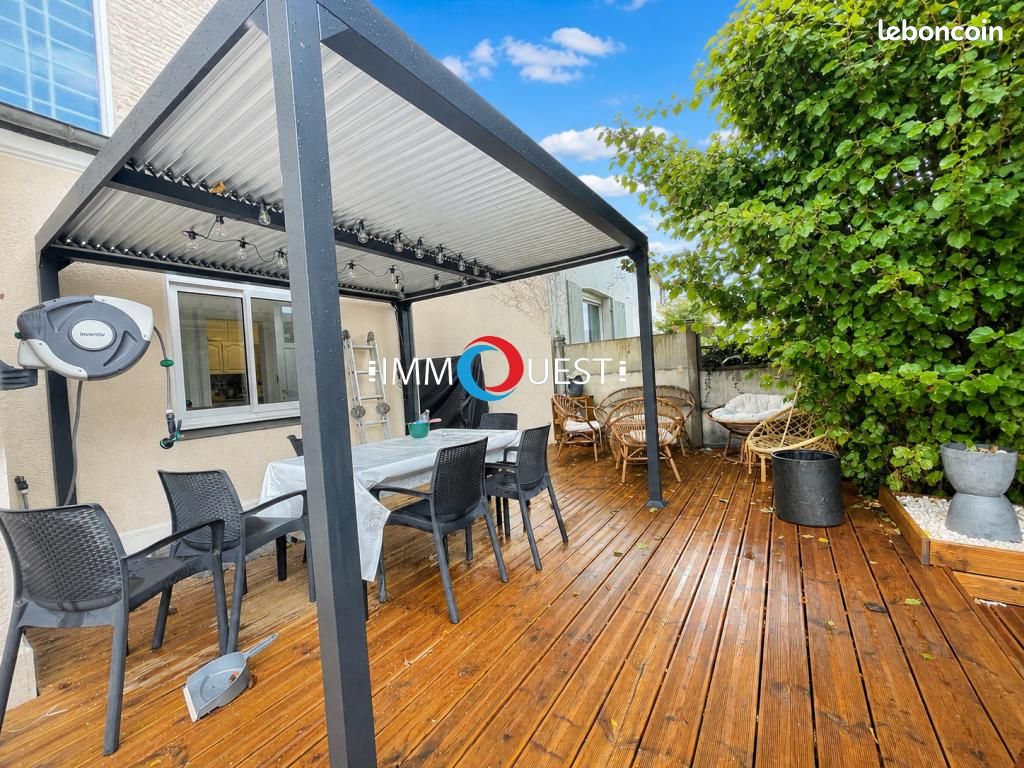 Maison 10 pièces 237 m² · à Saint-Étienne-au-Mont · 237 m² · 378 000 €