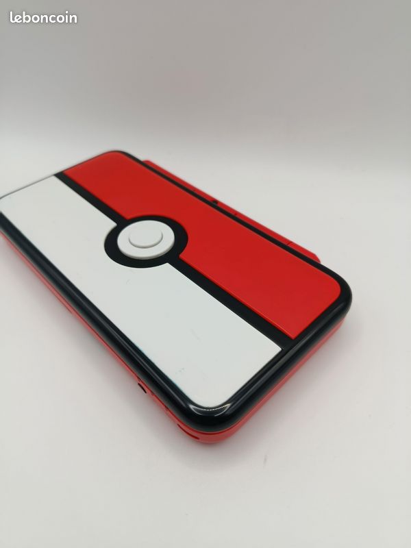 Nintendo 2DS XL Édition Pokéball (image 5)
