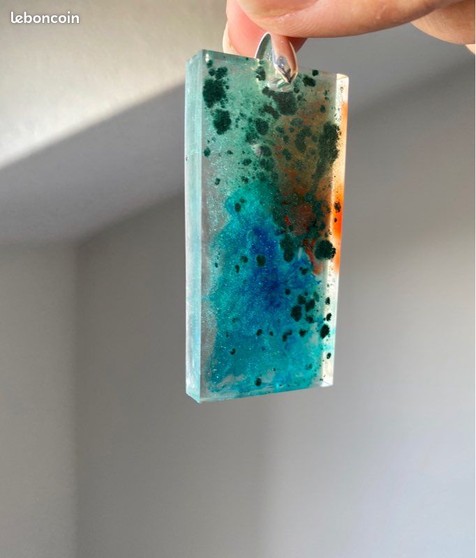 Pendentif long neuf (image 3)