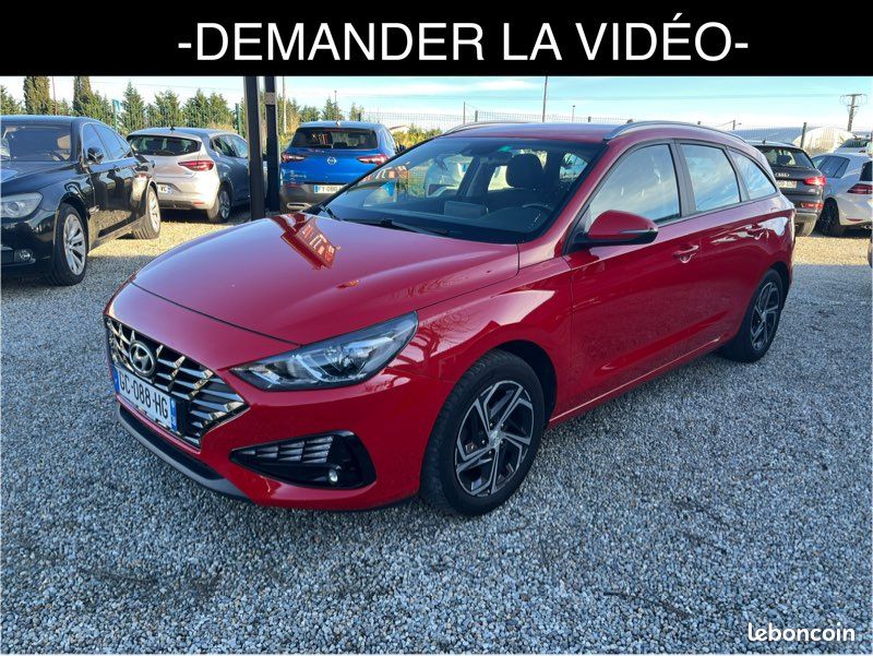 Hyundai i30 SW 1.6crdi 115ch Business BVAUTOMATIQUE / 1er Main / Caméra / (image 1)
