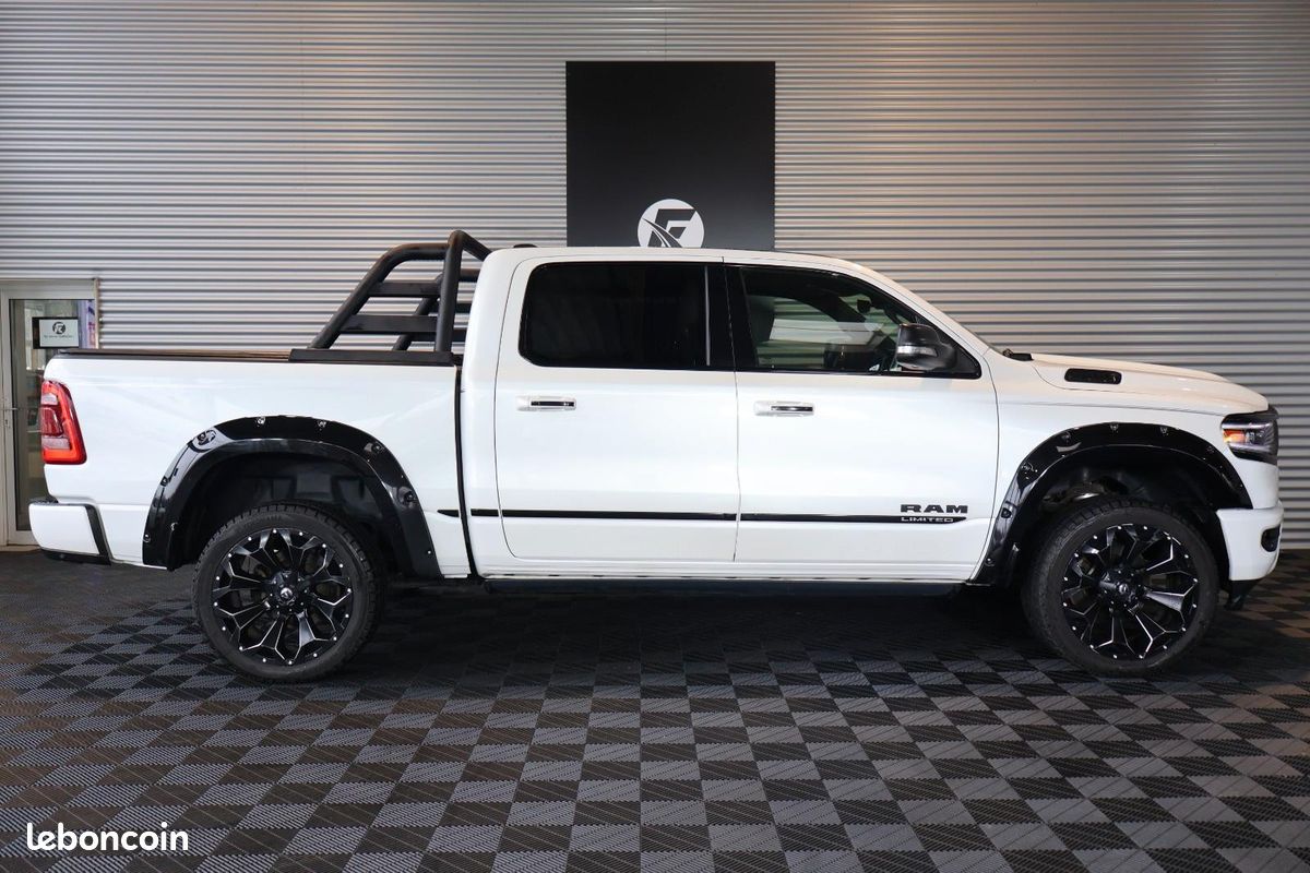 Dodge RAM 1500 Limited 5.7 V8 HEMI 401 ch 4x4 – Harman Kardon – GPL – Toit pano (image 6)