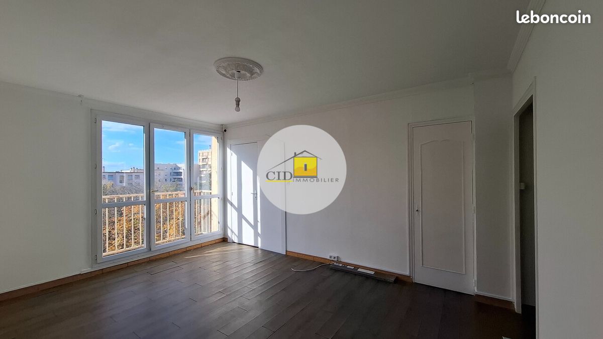 Appartement a louer saint-priest - 4 pièce(s) - 64 m2 - Surfyn