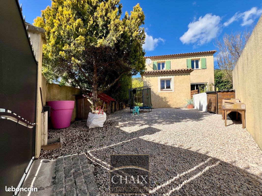 Maison 4 pièces 101 m² · à Cuges-les-Pins · 101 m² · 465 000 €