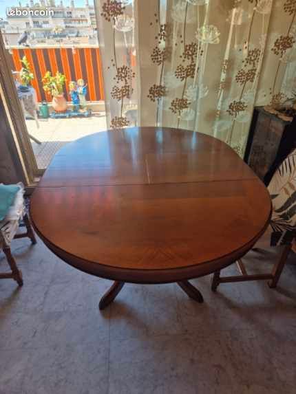 Vends Table ronde en Merisier (image 1)