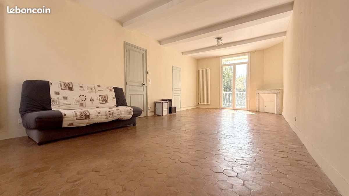 Appartement 3 pièces 73 m² · à Aix-en-Provence · 73 m² · 1 200 €/mois