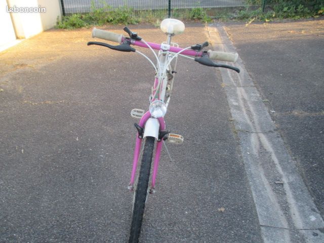 Prix sacrifie : A saisir beau velo " mbk " Parfait etat (image 10)