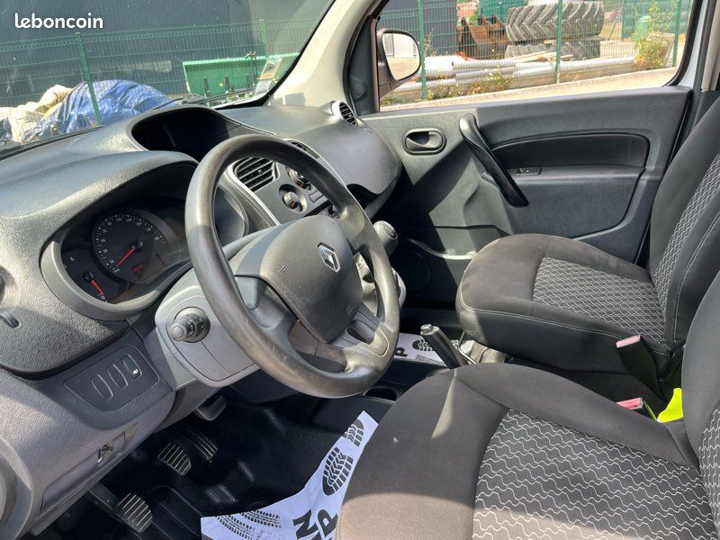 Renault Kangoo 1.5 Dci 75 ch de 2016 (image 2)