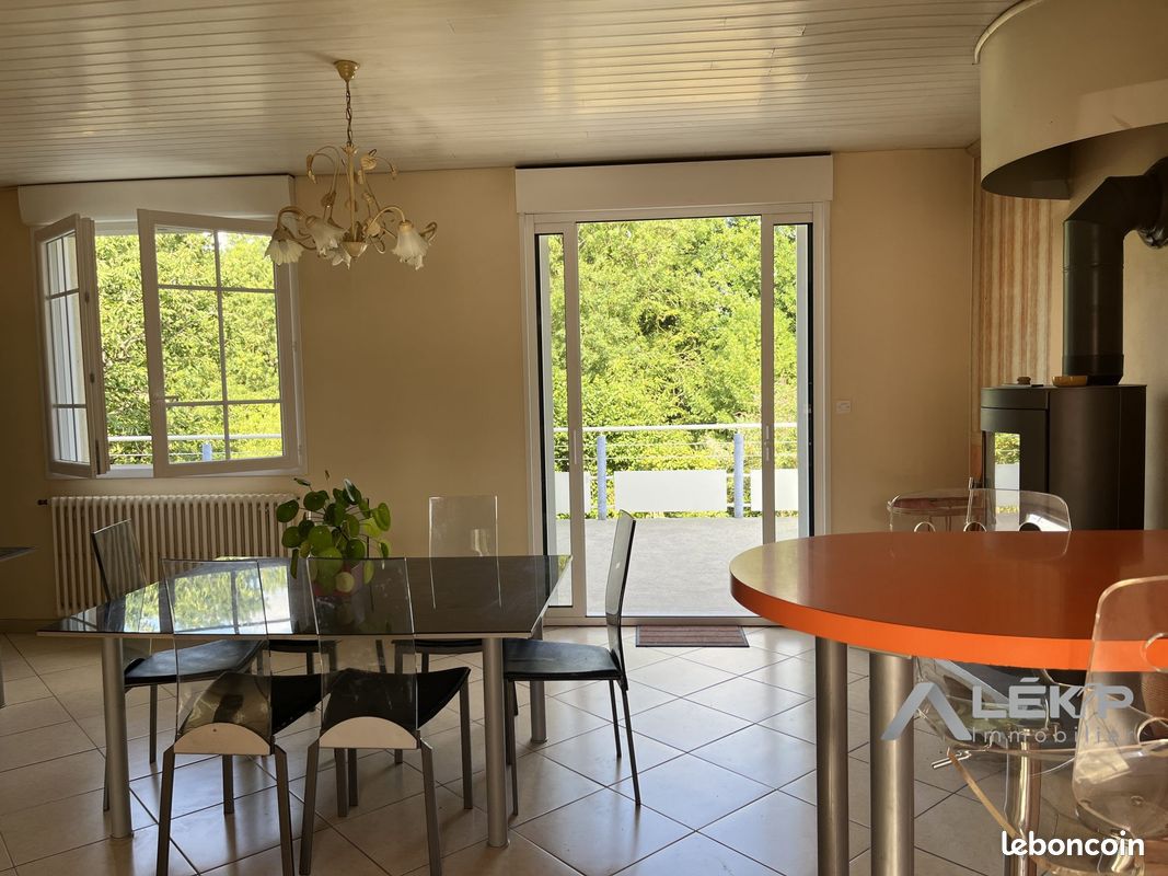 Maison 8 pièces 127 m² · à Les Herbiers · 127 m² · 224 500 €